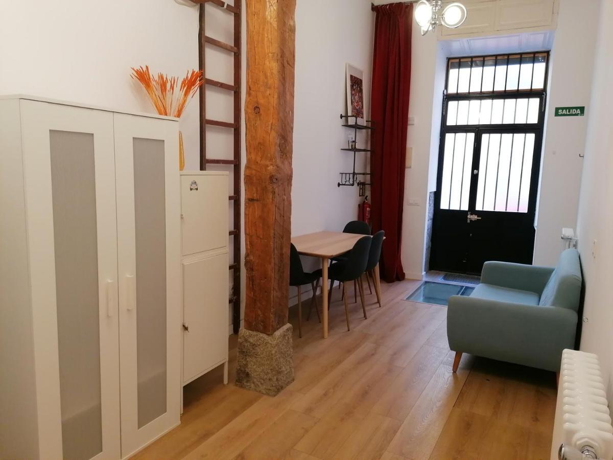 Apartamento De Diseno Malasana Apartment Madrid Bagian luar foto